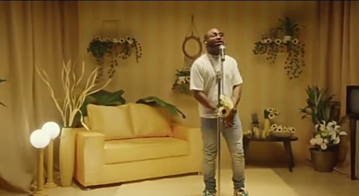 Davido Fall, D&G live studio performance 